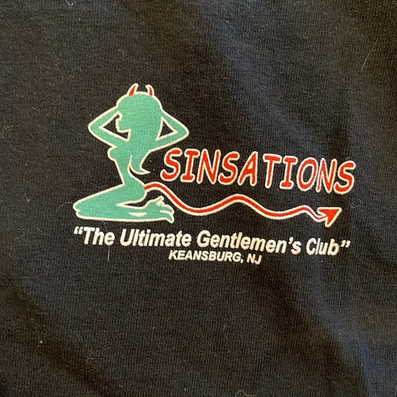 SINSATIONS MENS CLUB TEE SHIRT - Picture 3 of 4